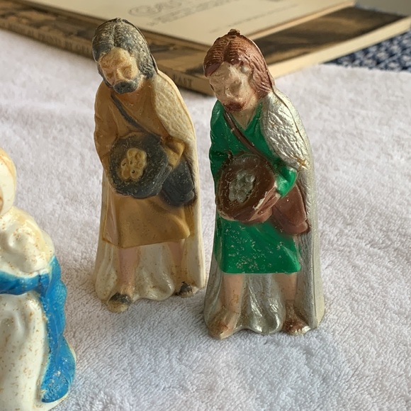 Vintage plastic nativity set - Picture 3 of 5